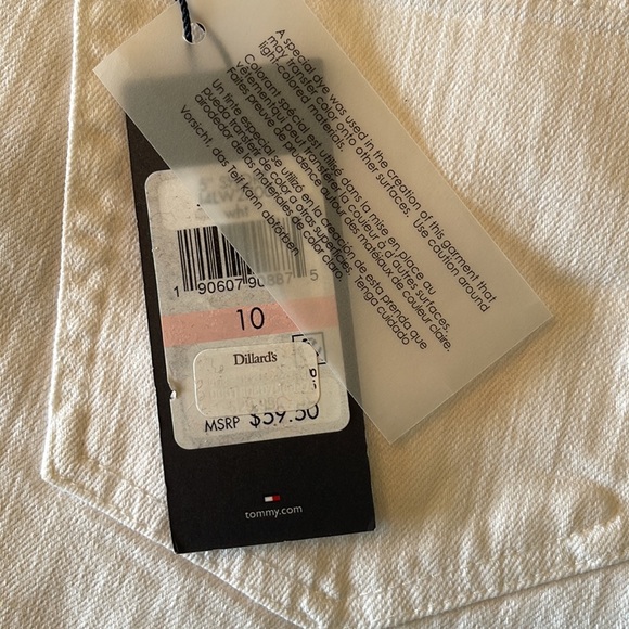 NWT White Denim Hilfiger Shorts - Picture 3 of 4